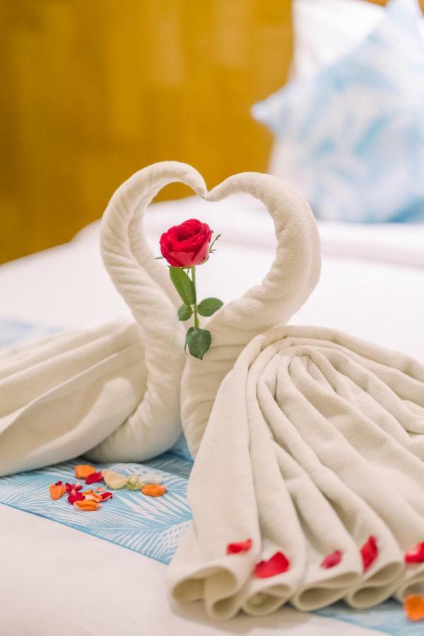 Caroline Guest House Canggu Dış mekan fotoğraf