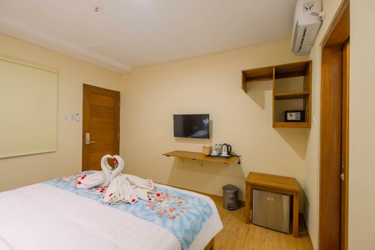 Caroline Guest House Canggu Dış mekan fotoğraf