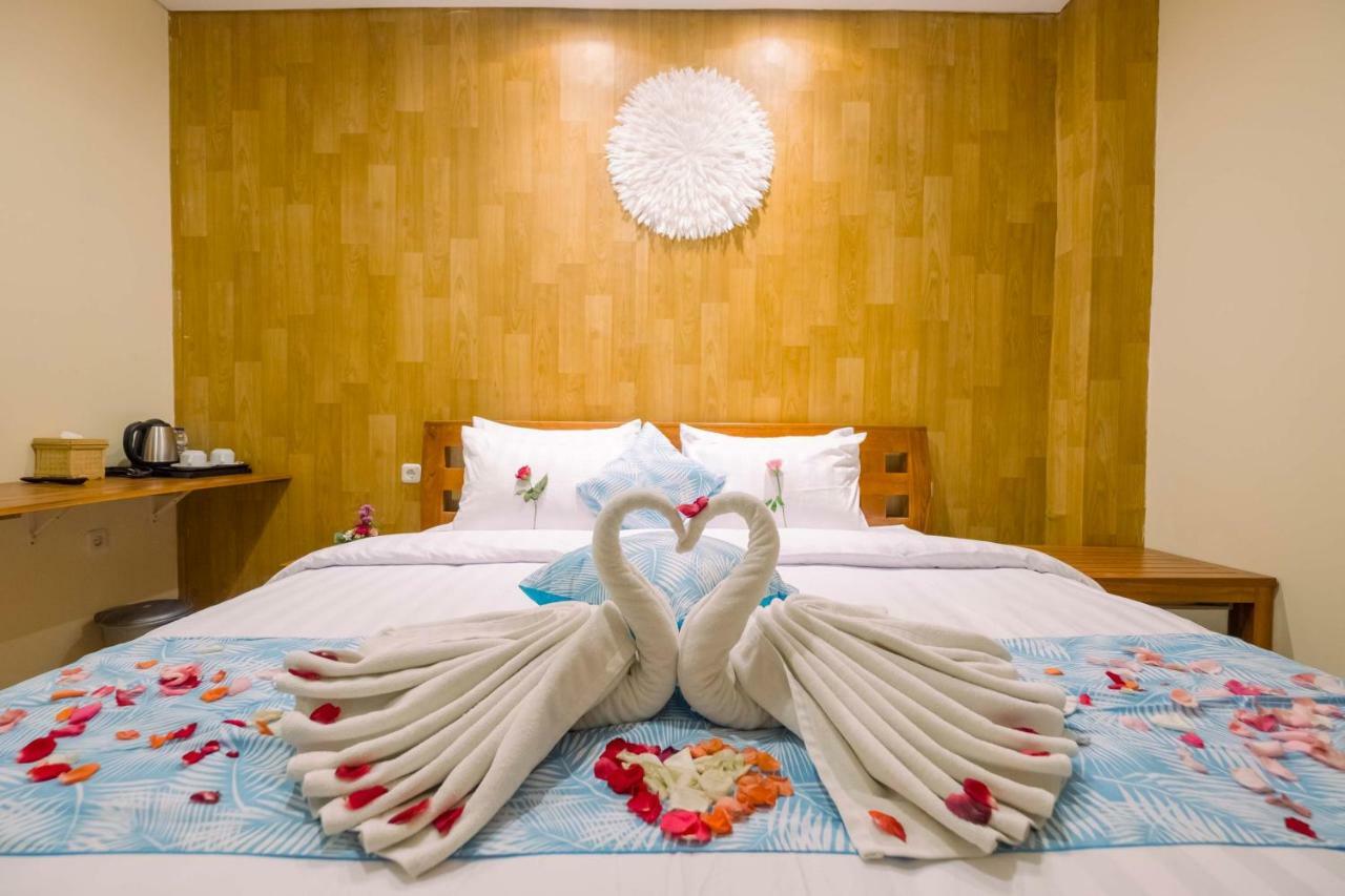 Caroline Guest House Canggu Dış mekan fotoğraf