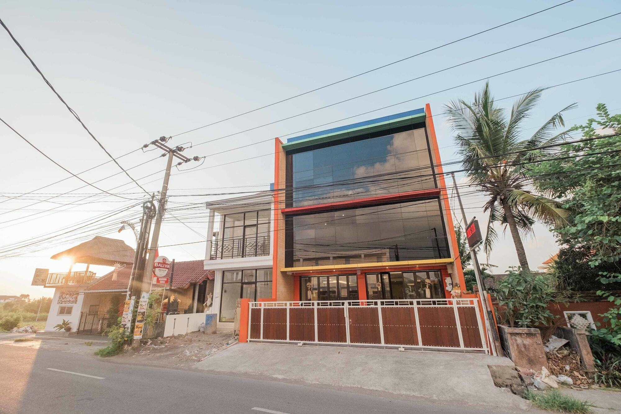 Caroline Guest House Canggu Dış mekan fotoğraf