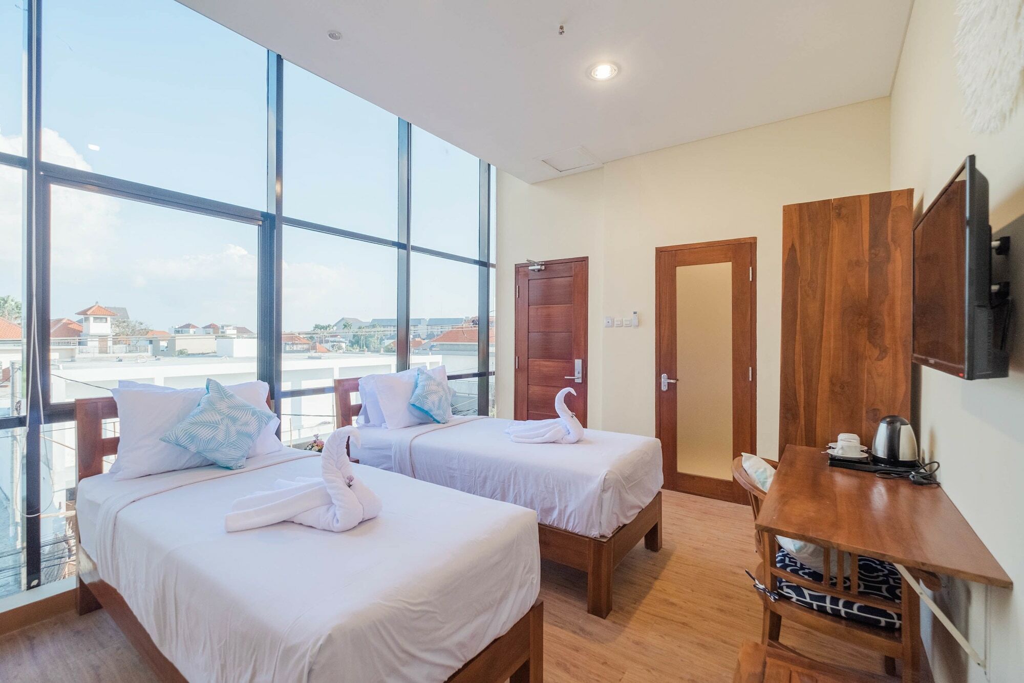 Caroline Guest House Canggu Dış mekan fotoğraf